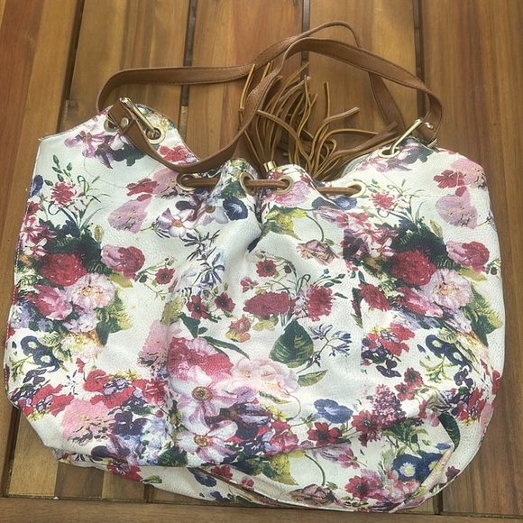 Floral Purse Free with purchase - Picture 2 of 3